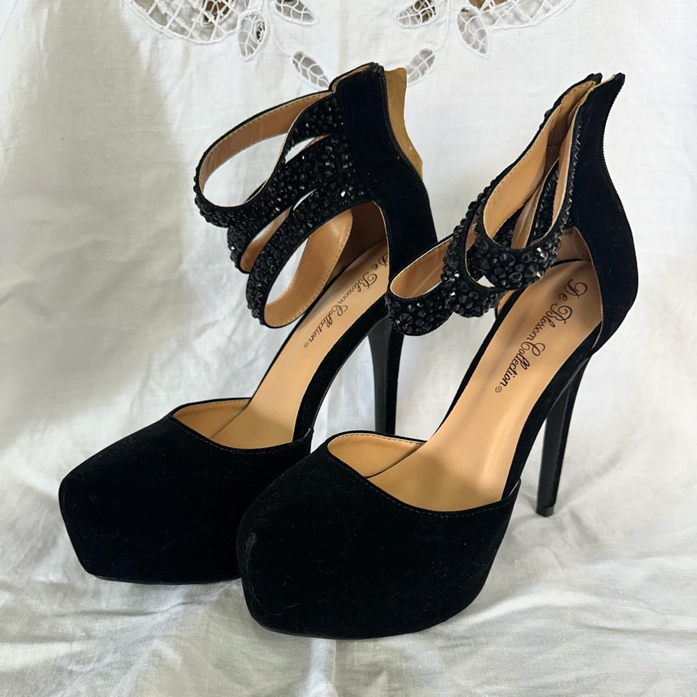 De Blossom Collection Black Heels